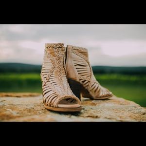 Freebird Bela Size 8